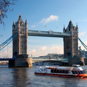 Barco turístico de Londres